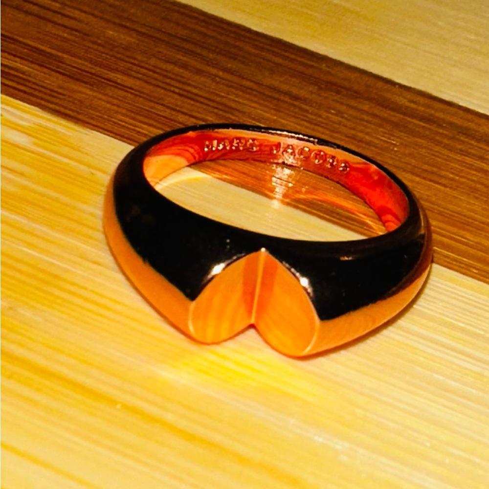 Marc Jacobs golden shade Heart Ring size 6